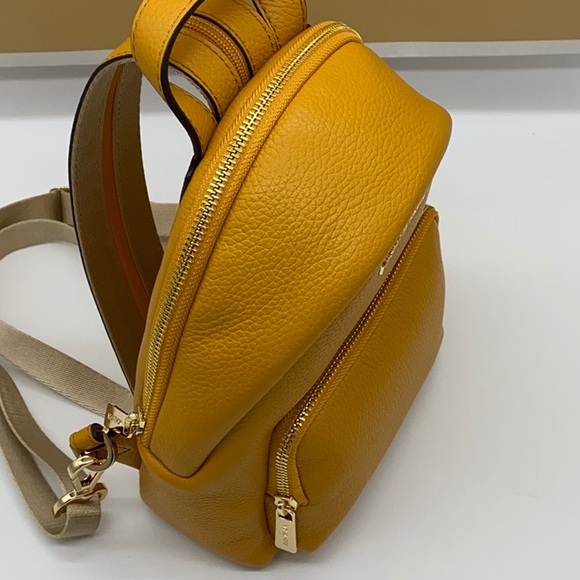 MICHAEL KORS ERIN SM CONVERTIBLE BACKPACK MARIGOlD - Picture 16 of 16
